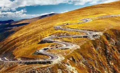 Circulaţia rutieră se închide temporar pe Transalpina, între Rânca şi Obârşia Lotrului