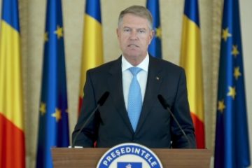 Klaus Iohannis: Amintirea şi cinstirea memoriei victimelor Holocaustului reprezintă o datorie fundamentală a statului român