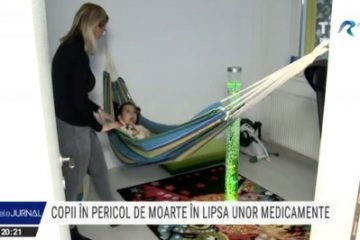 „Treptat, ei îşi pied toate abilităţile, mersul, vorbitul, văzul”. Copii în pericol de moarte în lipsa unor medicamente