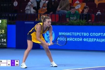 Simona Halep s-a calificat în optimile turneului WTA de la Moscova, după ce a trecut de rusoaica Anastasia Potapova