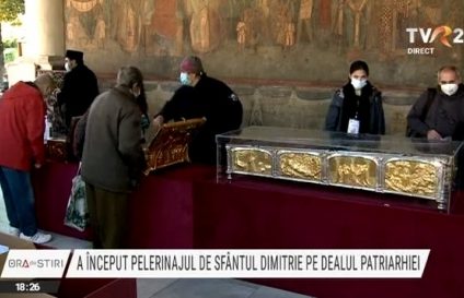 A început pelerinajul de Sfântul Dimitrie pe Dealul Patriarhiei, cu distanțare, măști și dezinfectanți