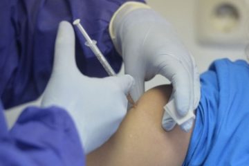 „Împreună pentru viaţă, Împreună pentru viitor!” Maraton de vaccinare de Ziua Armatei, în şase spitale militare din ţară