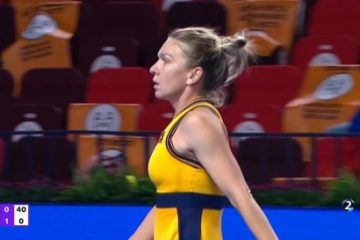 Simona Halep se oprește în sferturile turneului WTA de la Moscova, învinsă de grecoaica Maria Sakkari