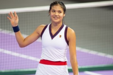 Emma Răducanu a obținut la Cluj prima victorie WTA din carieră și prima după titlul de la US Open. „Înseamnă foarte mult pentru mine să pot juca în ţara tatălui meu”