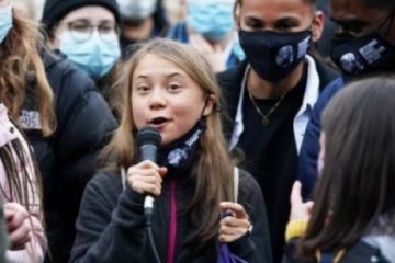 Greta Thunberg, la un protest COP26:  „Puteţi să vă băgaţi criza climatică în fund!” Activista de mediu a promis apoi ”zero-net” cuvinte urâte de acum înainte