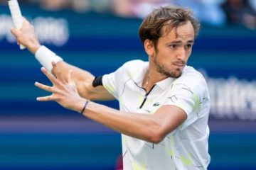 Tenis: Daniil Medvedev s-a calificat în optimile turneului ATP Masters 1.000 de la Paris