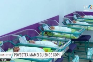 „Este bucuria casei”. Povestea Lorenei Mihai, tânăra care a născut cel de-al 20-lea copil