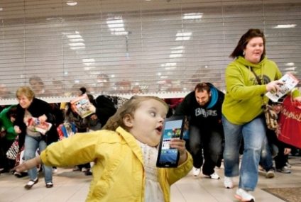 Extremele consumului şi recordurile vânzărilor. Black Friday şi Guanggun Jie