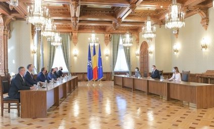 Președintele Klaus Iohannis cheamă, luni, partidele la consultări