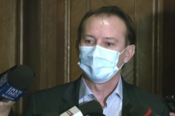 Negocieri pentru guvern: cearta pe ministere. Cîțu: Când ai premierul, e important să ai și Finanțele. Kelemen Hunor: Uniunea să rămână cu portofoliile actuale, restul să le împartă colegii