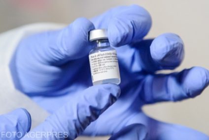 Aproape 700 de mii de doze de vaccin produs de Pfizer/ BioNTech au ajuns în România