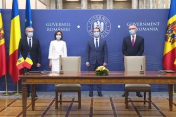 Președintele Republicii Moldova, Maia Sandu, și premierul interimar al României, Florin Cîțu, au participat la semnarea acordului privind recunoașterea diplomelor între cele două state