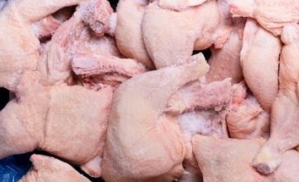 Pulpe de pui contaminate cu Salmonella, retrase de la comercializare de Metro