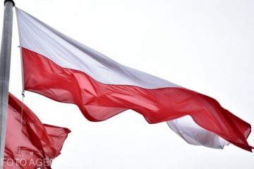 Tribunalul Constituțional polonez consideră Convenția Europeană a Drepturilor Omului parțial incompatibilă cu Constituția Poloniei