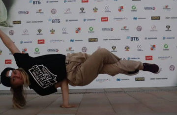 Campioana națională Simina Poinar va reprezenta România la Mondialele de breaking (breakdance) de la Paris