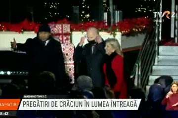 Pregătiri pentru sărbători în lumea întreagă. Pinguinii de la grădina zoologică din Londra, ajutaţi să trimită scrisori lui Moş Crăciun