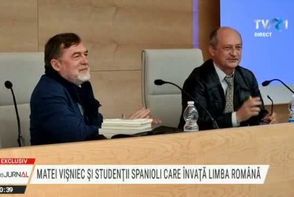 EXCLUSIV Tinerii spanioli care studiază Limba română la Universitatea din Alicante, impresionaţi de întâlnirea cu Matei Vişniec şi piesa „Migranţi sau Prea mulţi în barca asta nenorocită”