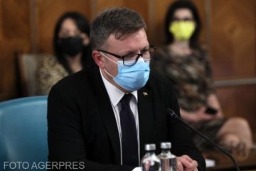 Ministrul Muncii: Am semnat ordonanțele referitoare la majorarea alocațiilor și pensiilor. De la 1 ianuarie, salariul minim pe economie va fi de 2.550 lei