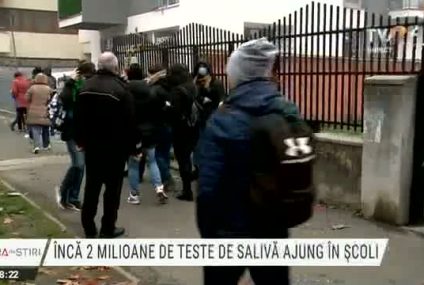 Două milioane de teste rapide pentru diagnosticarea infecției cu SARS-CoV-2 vor ajunge la inspectoratele şcolare judeţene în această seară sau mâine. Cîmpeanu: Testarea elevilor nu a fost suspendată