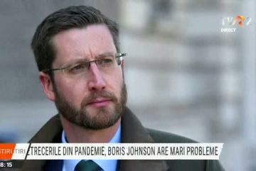 Scandalul petrecerilor date în pandemie de apropiații lui Boris Johnson ia amploare. Până și în biroul celui care conducea această anchetă s-au dat agape