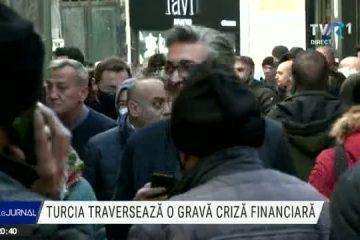 Turcia traversează o gravă criză financiară. Mii de oameni au demonstrat la Istanbul. Muncitoare: Este o presiune psihologică mare. Nu ne permitem să avem grijă de casele noastre, de copii