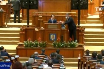 USR a atacat la Curtea Constituţională legea bugetului de stat pe 2022