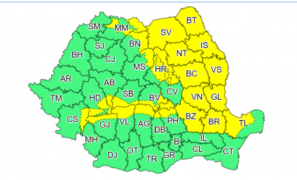 Informare meteo de ploi în cea mai mare parte a țării. Cod galben de ninsoare în Moldova, în estul Transilvaniei și zona Carpaților Orientali