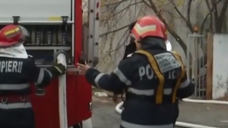 incendiu-intr-un-bloc-din-municipiul-botosani.-39-de-persoane-s-au-autoevacuat