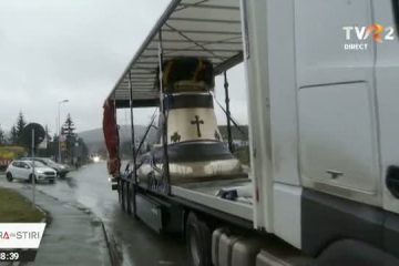 Cel mai mare clopot fabricat în România va răsuna la Mănăstirea Sfântul Mina din Roșiori, județul Suceava