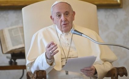 Coronavirus: Papa Francisc susţine vaccinarea şi denunţă ”informaţiile nefondate”