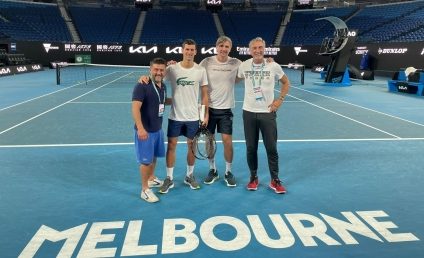 Situația lui Djokovic rămâne incertă la Melbourne, ministrul Imigrației încă nu a anunțat dacă va cere anularea vizei. ivul este cap de serie nr. 1 la Australian Open și s-a antrenat pe arena principală a turneului