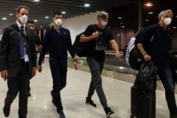 Judecătorii australieni au respins recursul lui Novak Djokovic împotriva anulării vizei. ivul s-a îmbarcat sub escortă în avionul care a decolat din Melbourne, cu direcția Dubai