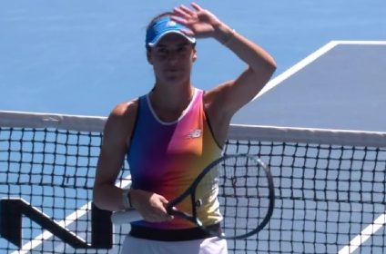 Sorana Cîrstea şi Irina Begu s-au calificat în turul al doilea la Australian Open. Sorana a trecut de Petra Kvitova, iar Irina a salvat mingi de meci
