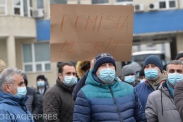 A cincea zi de protest a angajaților de la Societatea de Tran București. Șoferii continuă greva, indiferent de consecințe. STB caută să angajeze alți oameni