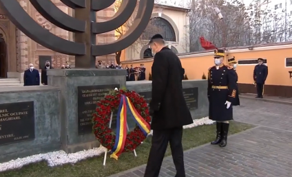 Ceremonie dedicată Zilei Internaţionale de Comemorare a Victimelor Holocaustului. Iohannis: Este imperativ să spunem un NU hotărât minciunii, urii, dezinformarii! Ediție specială la TVR 1