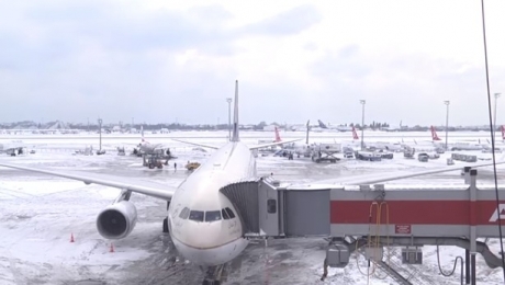 atentionare-de-calatorie-in-turcia:-ninge-abundent-si-se-circula-cu-dificultate-risc-de-blocaje-rutiere.-aeroportul-international-istanbul-functioneaza-la-capacitate-redusa