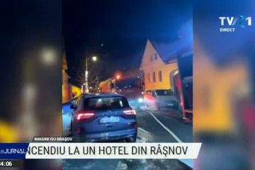 Zeci de turiști evacuați dintr-un hotel care a luat foc. Intervenție de urgență a pompierilor din Râșnov și Brașov