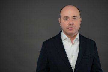 Alexandru Muraru: Condamn public declarațiile celui propus a fi „președinte de onoare al AUR”!