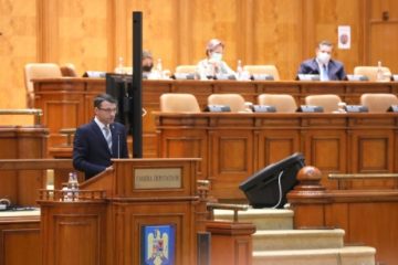 USR a depus o moțiune simplă împotriva ministrului Energiei: „Incompetenţa şi minciuna închid lumina în România”