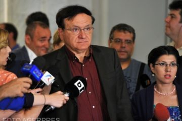 Fostul președinte al Consiliului Județean Brașov, Aristotel Căncescu, condamnat la 7 ani și 10 luni de închisoare pentru infracțiuni de corupție