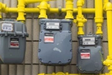 Noua schemă pentru compensarea şi plafonarea facturilor la electricitate şi gaze a intrat în vigoare