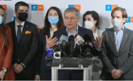 Dacian Cioloș: Atâta vreme cât n-am avut în Biroul Național susținere pentru planul de reformă, am considerat firesc și de bun simț să-mi prezint demisia. Rămân în continuare în USR