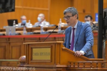 Virgil Popescu cere Camerei Deputaților înregistrarea momentului în care este agresat de George Simion, pentru a depune o plângere penală