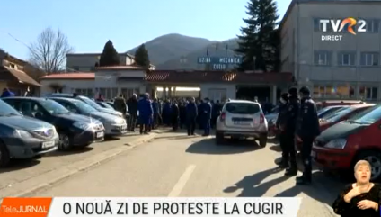 Noi proteste la fabricile de armament din Cugir. Revendicarea principală, creşterea salariilor cu 30%