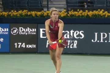 Simona Halep a trecut de primul tur al turneului de la Dubai, învingând-o pe americanca Alison Riske cu 6-2, 6-4