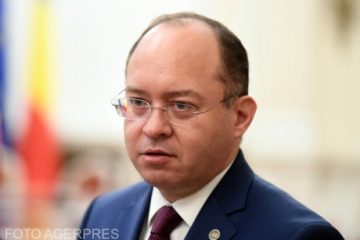 Bogdan Aurescu, în Parlament: Ambasada României de la Kiev, pe deplin funcţională. Nu este nevoie în acest moment de o reducere suplimentară a personalului