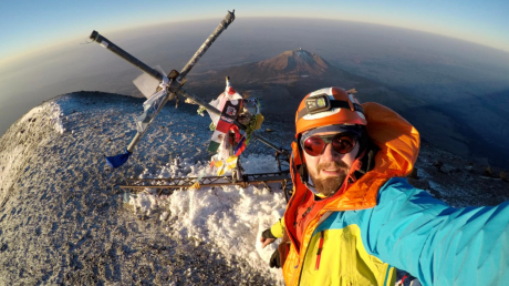 alpinistul-adrian-ahritculesei-a-cucerit-vulcanul-pico-de-orizaba,-cel-mai-inalt-din-america-de-nord