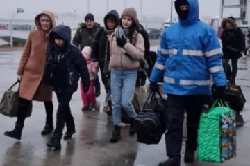 Copiii și tinerii refugiaţi din Ucraina se pot înscrie în sistemul de învăţământ românesc, a anunțat ministrul Educaţiei