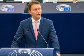 Eurodeputatul Siegfried Mureșan cere Comisiei Europene eliminarea accesului companiilor rusești la toate achizițiile publice din Uniunea Europeană