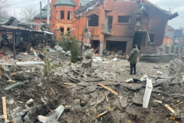 LIVE TEXT A zecea zi de război în Ucraina. Explozii puternice la Harkov.  Evacuarea civililor, amânată din cauza încălcării acordului de încetare a focului. Premierul israelian s-a întâlnit cu Putin. Negocieri ruso-ucrainene, posibil luni